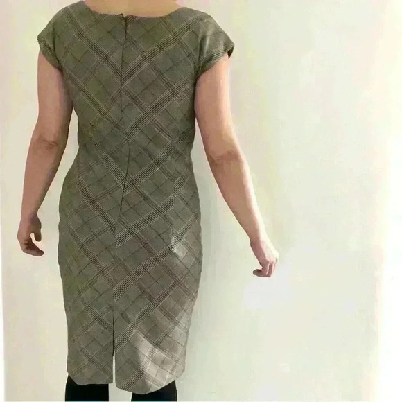 Pencil  Dress - Picture 2 of 4